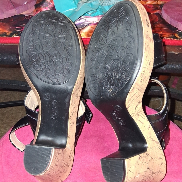 Jacylyn Smith Maxey Black Platform Buckle Slingback Sandals Size 10 NWOT - Picture 9 of 13